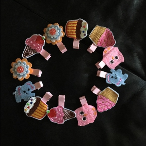 Girls hair clips - Picture 1 of 8